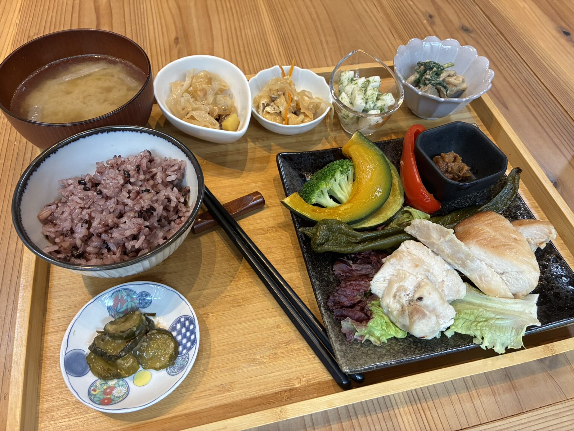 京都薬膳カフェぼちぼち10月の薬膳ランチメニュー